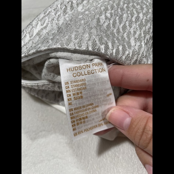 NEW [ 1 Standard‎ ] Lustre Pillow Sham Case for Hudson Park - Picture 10 of 12